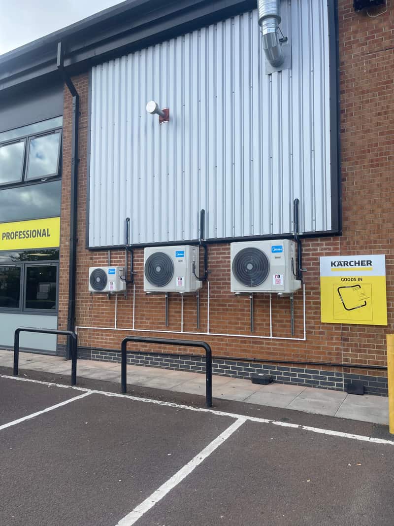 Commercial air conditioning installation, Newcastle upon Tyne Commercial air conditioning outdoor units on a trade counter in Newcastle upon Tyne